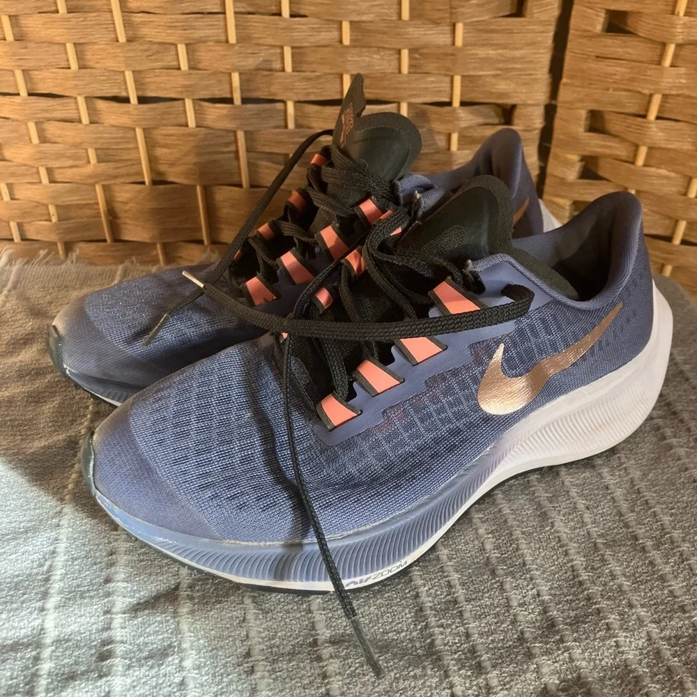 Nike Zoom Pegasus 37 (Girl’s 5Y) - Picture 2 of 7